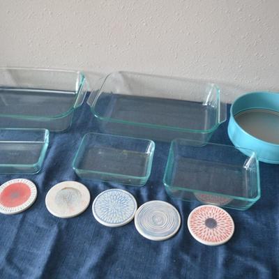 LOT 34. BAKING DISHES AND COASTERS