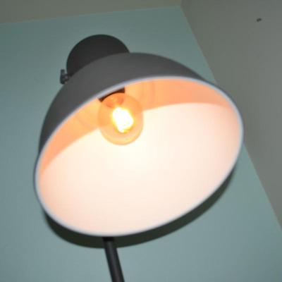LOT 40    70" TALL FLOOR LAMP