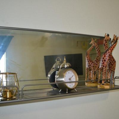 LOT 45. WIDE SHELF WITH DECOR ITEMS