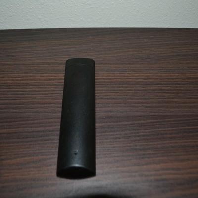 LOT 46.  42" SMART TV AND WALL MOUNT