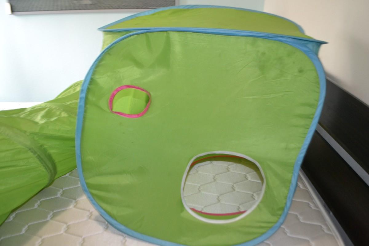 LOT 47. IKEA PLAY TENT AND TUNNEL