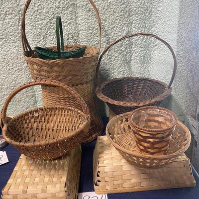 Basket Lot