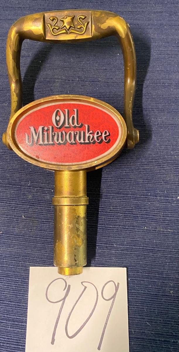 Old Milwaukee Beer Keg Tap