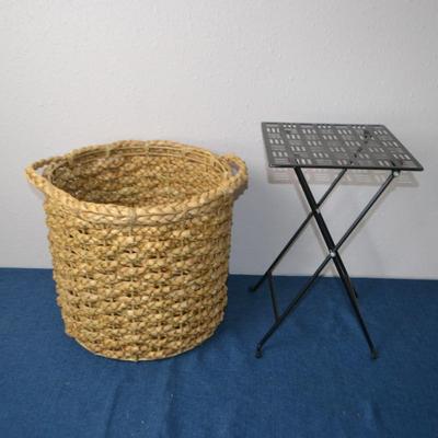LOT 69. BASKET AND FOLDING METAL SIDE TABLE