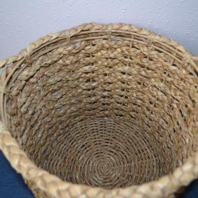 LOT 69. BASKET AND FOLDING METAL SIDE TABLE