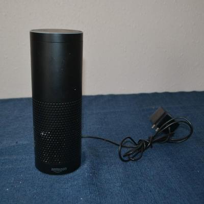 LOT 73. AMAZON SMART SPEAKER