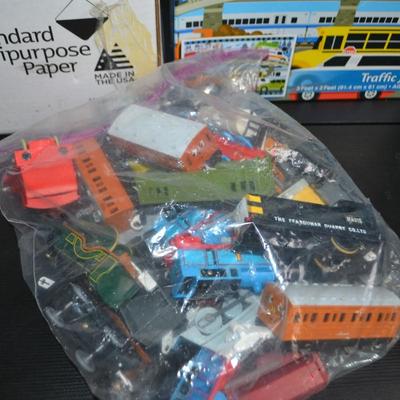 LOT 79. TOYS AND PUZZLES
