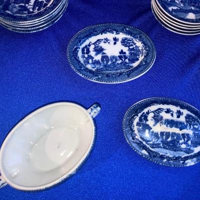 VINTAGE BLUE WILLOW CHILDRENâ€™S DISHES