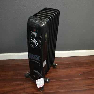 LOT 82. HEATER