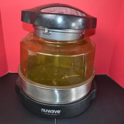 LOT 91. NUWAVE COUNTER TOP CONVECTION OVEN