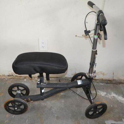 LOT 93. KNEE SCOOTER