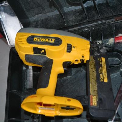 LOT 108. DEWALT CORDLESS FINISH NAILER