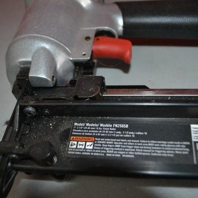 LOT 117.    PORTER CABLE  FINISH NAILER MODEL FN250SB