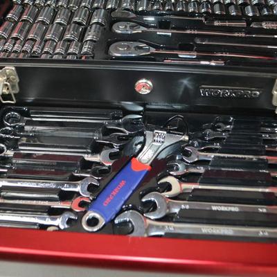 LOT 125. WORK PRO TOOL BOX AND TOOLS