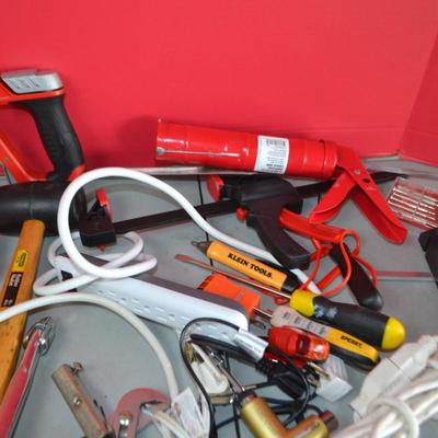 LOT 128. VARIETY OF TOOLS AND CORDS