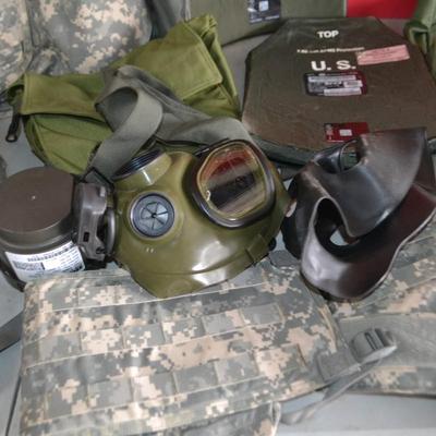 LOT 137. MILITARY GEAR BALLISTIC VEST, HELMET, GAS MASK, CHEST PLATES, GEAR BAG