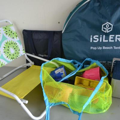 LOT 142. BEACH GEAR