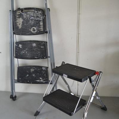 LOT 143 TWO STEP STOOLS