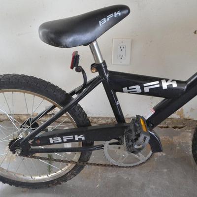 LOT 147. KIDS BIKE AS-IS