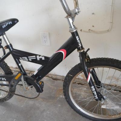 LOT 147. KIDS BIKE AS-IS