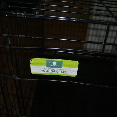 LOT 158. FOLDING PET CRATE. 42" DOOR