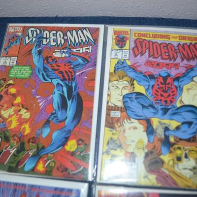 LOT 175. COLLECTION OF EIGHT COMIC BOOKS