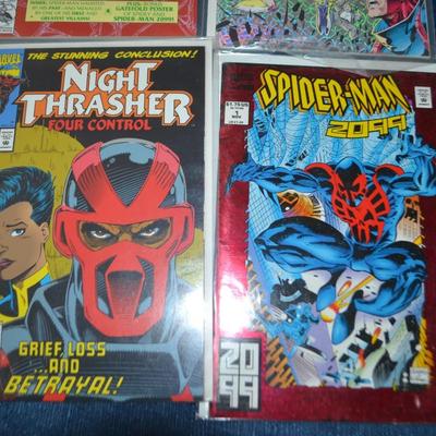 LOT 177  COLLECTION OF EIGHT COMIC BOOKS