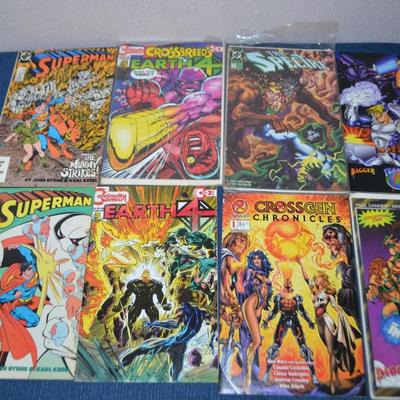 LOT 186. COLLECTION OF EIGHT COMIC BOOKS