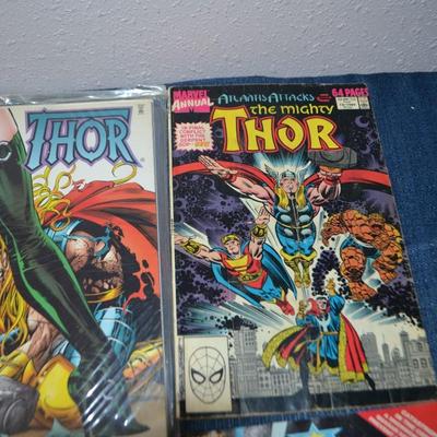 LOT 188. COLLECTION OF EIGHT COMIC BOOKS