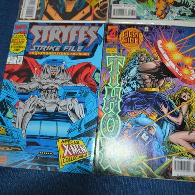 LOT 192. COLLECTION OF EIGHT COMIC BOOKS