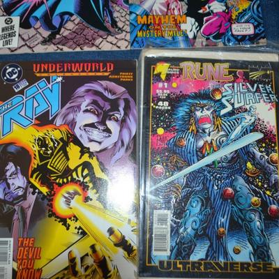 LOT 193. COLLECTION OF EIGHT COMIC BOOKS