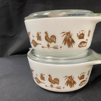 Vintage Pair of Pyrex Early American White & Brown Pattern Lidded Casserole Dish 472
