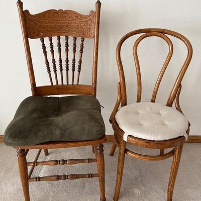 A7- Two vintage chairs