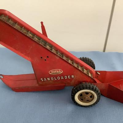 Tonka Sandloader Mound, Minn-Vintage red metal