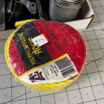 Garage Items: Zip Ties, Rope, Lube, Gloves. 