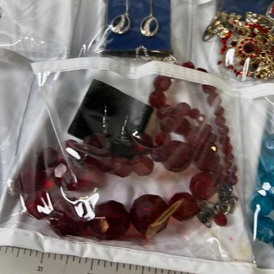 Jewelry Costume; 2 Sides of hanging Organizer