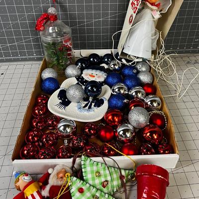 Christmas Tray: Bells, Ornaments, Tree Topper