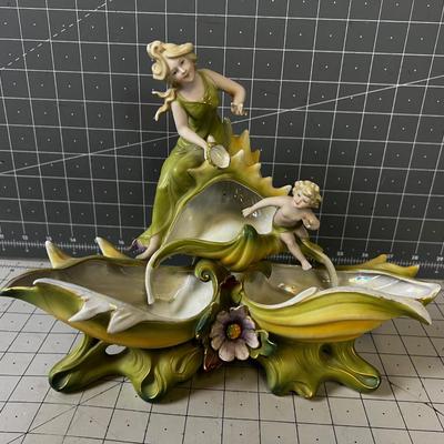 Decorative  Shell Art Nouveau 