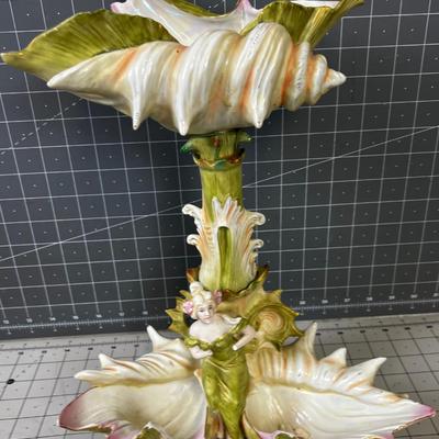 Centerpiece Planter Green Art Nouveau Shell Vase. 