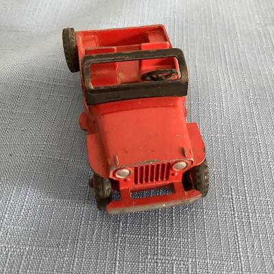 Dinky Toys Jeep made in England Meccano Ltd. red metal