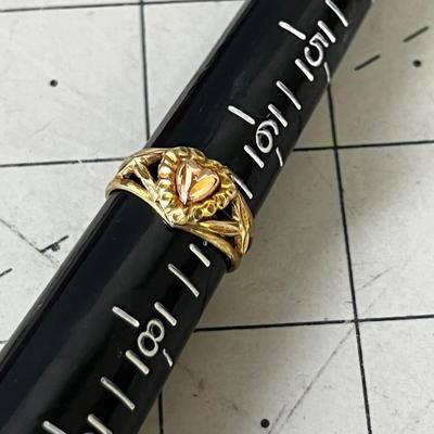 10K Black Hills Gold Ring