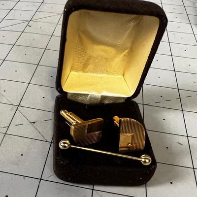 Men's Gold Cufflinks and Tie Bar