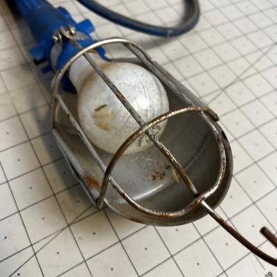 Drop Light with 20Foot Cord