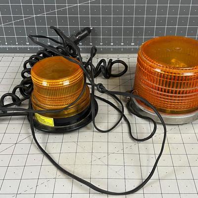 2 Yellow FLASHING Lights for 12V Plug in 