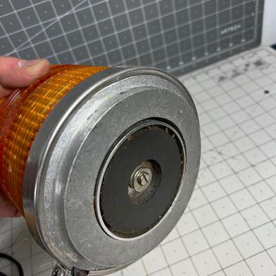 2 Yellow FLASHING Lights for 12V Plug in 