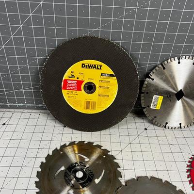 Mixed Lot of Cutoff Wheel & Skill Saw Blades