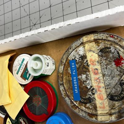 Fishing: Leader and Sinkers