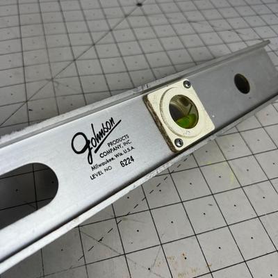 Johnson Number 6224 Aluminum Level 24" 