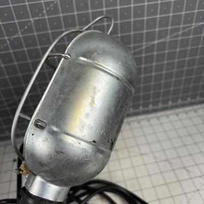 Drop Light with 25 Foot Cord