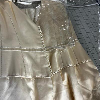 BEAUTIFUL Wedding Dress Cream Color